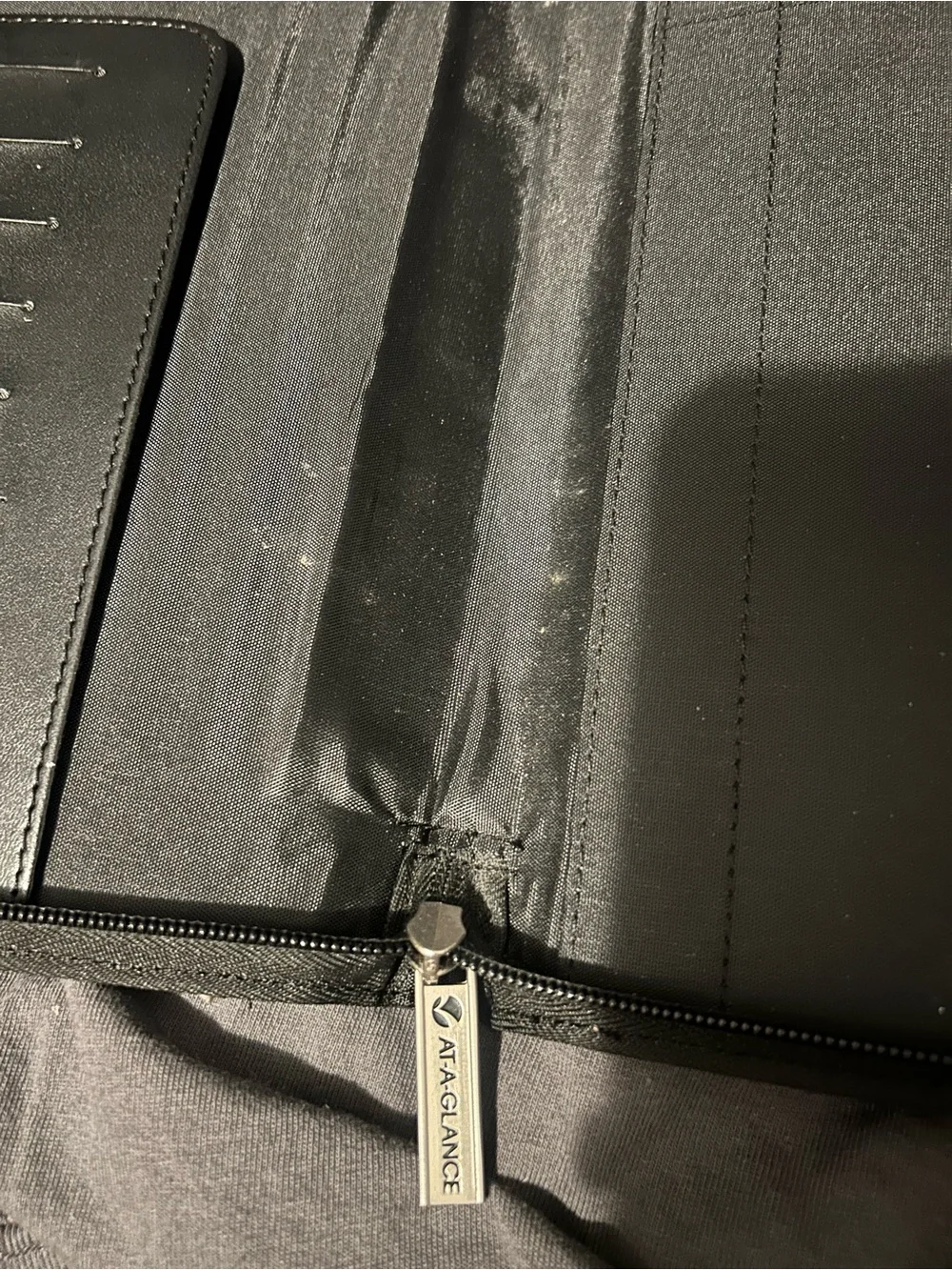 At-a-glance brown zippered